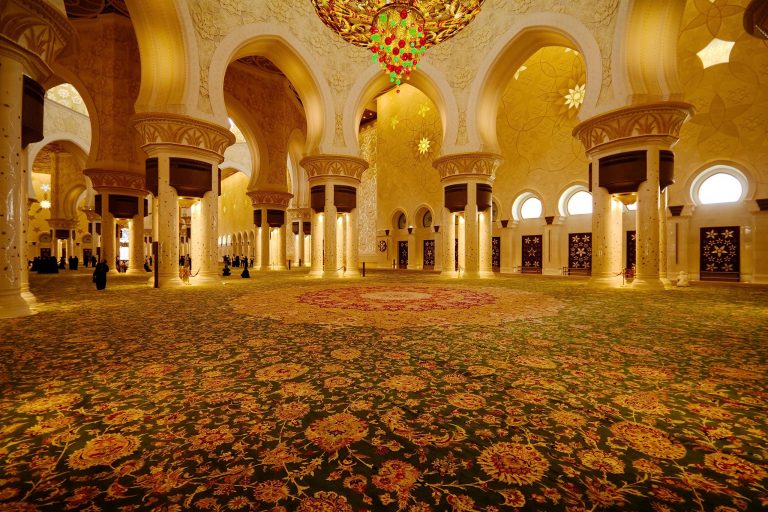 What are the benefits of Mosque Carpets in Dubai?